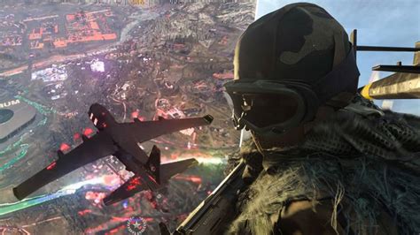 Call Of Duty Warzone Bug Lights Up The Map In Cool Neon Gamingbible