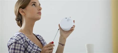 Well i quit weed when i was 25. How to Get The Smoke Detector to Stop Beeping | ThinkGlink