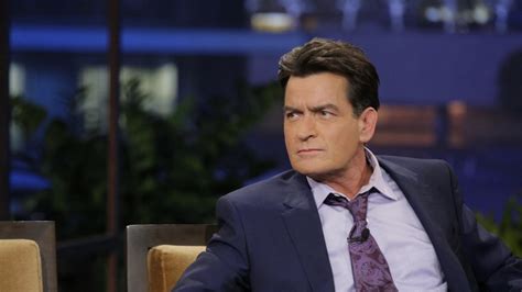 Pourquoi Lacteur Charlie Sheen A Ouvertement Critiqué La Série The Big