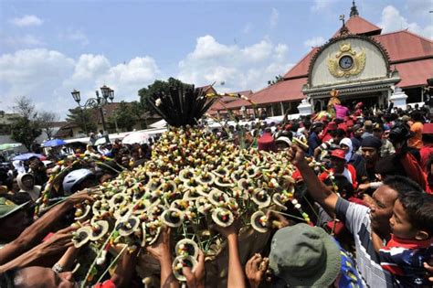 5 Tradisi Unik Di Indonesia Meriahkan Hari Raya Idul Adha Tradisi Idul Adha