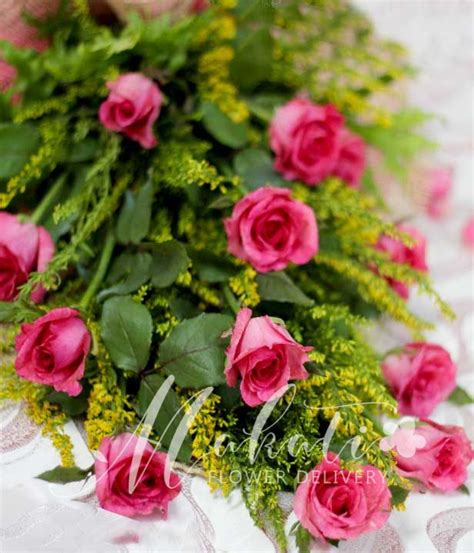 1 Dozen Pink Roses Arm Bouquet