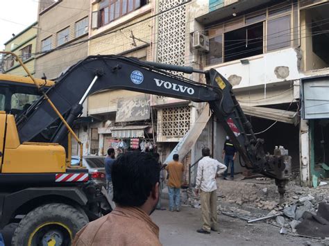 Deputy Commissioner Karachi Central On Twitter Illegally Constructed Buildings Comprising Of