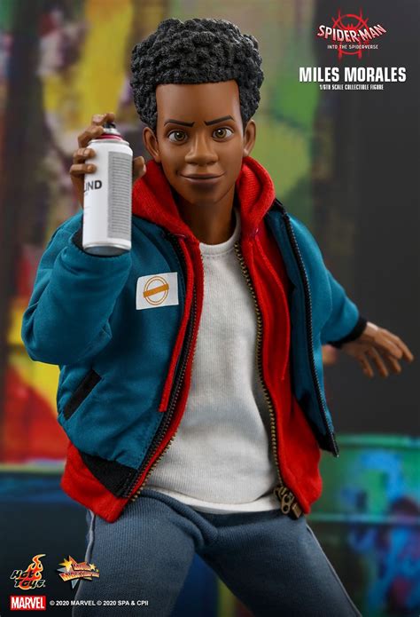 new product hot toys spider man into the spider verse miles morales