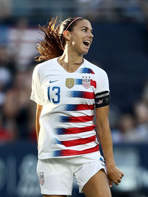 Alex Morgan Continues Her Red Hot Streak As The Uswnt Cruise To 7 0 Win