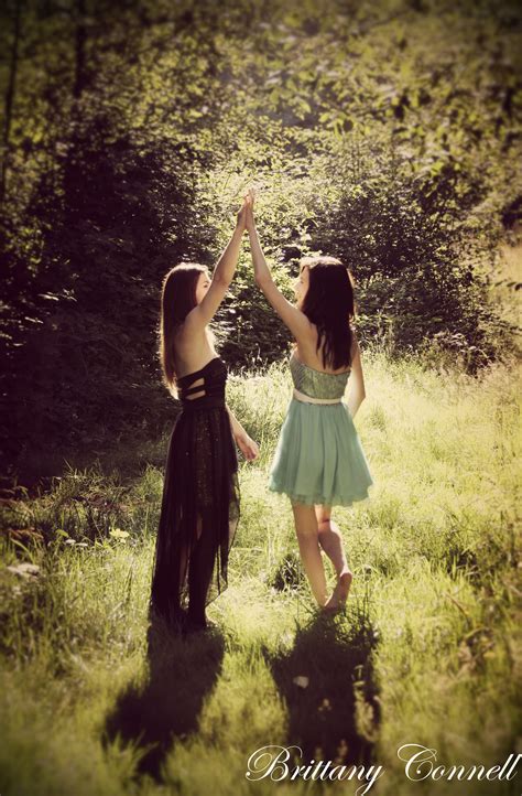 A Cute Best Friend Photo Shoot Pose Idea For Girls My Photography