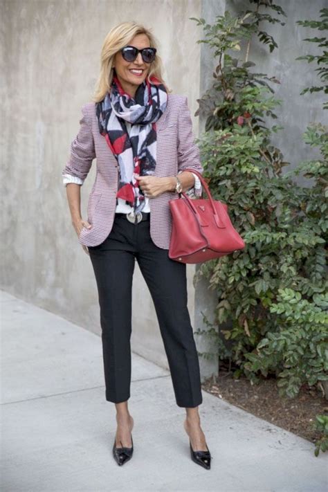 43 Classic Style Outfit For Women Over 40 Years Classic Style Outfits Fall Fashion Trends