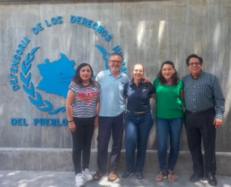 La Jornada Trabajadores De Dh De Pueblos De Oaxaca Denuncian Despido