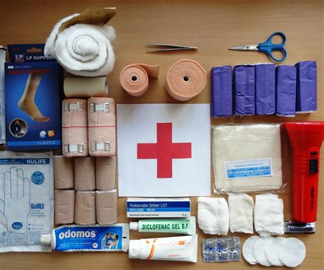 First Aid Kit For Cars And How To Use It 3 Steps Instructables