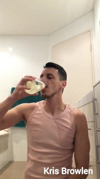 Kris Browlen Drink His Own Piss Gay Porn D8 Xhamster
