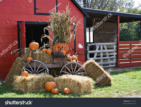 Check out our decorated barn selection for the very best in unique or custom, handmade pieces from our shops. A Red Barn Decorated For Fall And Halloween And ...