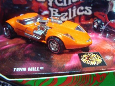 Hot Wheels 2002 2 Car Box Set Psychedelic Relics With The Twin Mill And