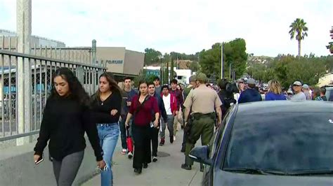 Shooting At Californias Saugus High School Leaves 2 Students Dead
