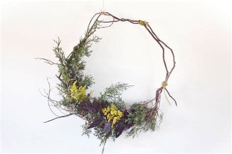 Natural And Beautiful 10 Twig Wreaths Twig Wreath Holiday Wreaths