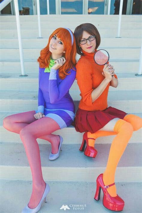 Daphne And Velma Cosplay Групповые костюмы Идеи костюмов Костюм на