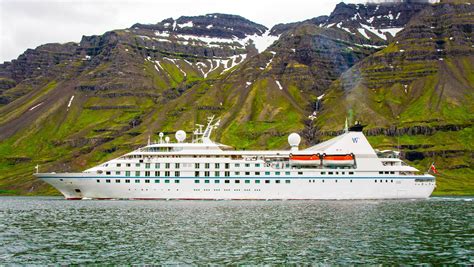 Iceland Cruises A Short History Of Voyages Around The Island