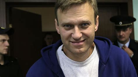 Russland Russischer Oppositioneller Nawalny Kommt Aus Arrest Frei Blick