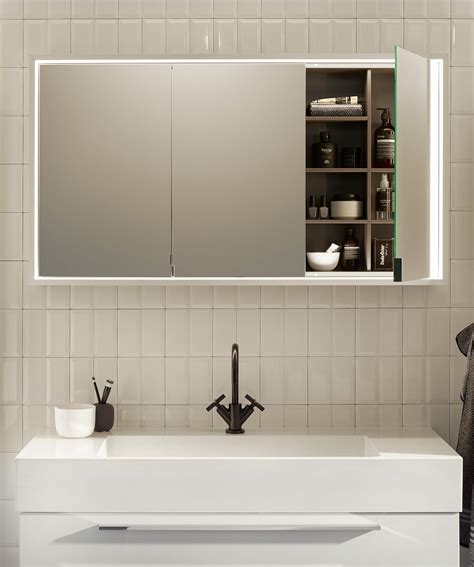 Badezimmer wandspiegel mit licht emilia. burgbad crono. Aufputz- und Einbau-Spiegelschrank mit ...
