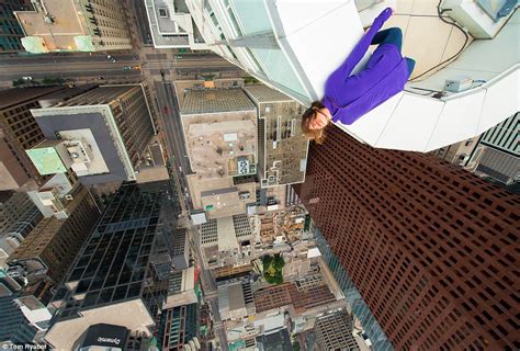 Torontos Rooftopper Captures Awesome Photos Of The City From 1000 Feet