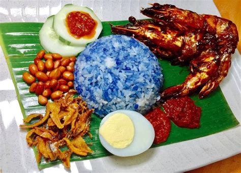 Despite the fact that working in kuala lumpur means you can make a lot of money, most of the people living and working in kl are highly stressed and likely donâ€™t live the healthiest of lives. Pin on Port Makan Best PENANG