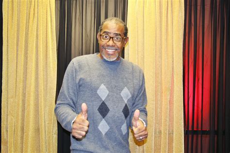 Actualmente tiene 3 temporadas, es presentado por erika velez y su jurado esta compuesto por carolina sanchez, enrique sampere y jorge rausch. Malecón Simón Bolívar tendrá espacio de teatro desde este ...