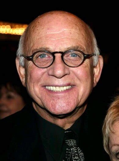 Kevin macleod — darkness is coming. Gavin MacLeod, Lauren Tewes & Rest of 'Love Boat' Cast 30 Years after Popular Dramedy TV Series ...