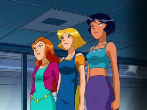 Pin By Elenamdin On Totally Spies Spy Outfit Totally Spies Fashion Tv