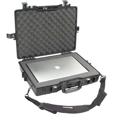 Pelican 1495 Laptop Computer Case With Foam Black 1495 000 110