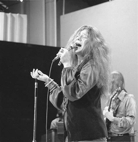 janis performing with the kozmic blues band on the ed sullivan show new york city march 1969