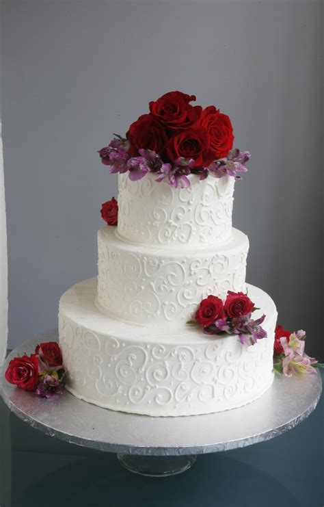 A Simple Cake Wedding Cake With Fresh Flowers From