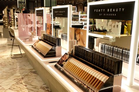 Heres Why Rihannas Fenty Beauty Foundation Is Selling