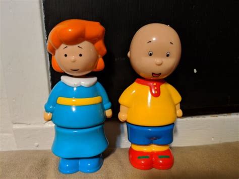 Caillou 4" tall, and Caillou mother also 4". Plastic interchangeable