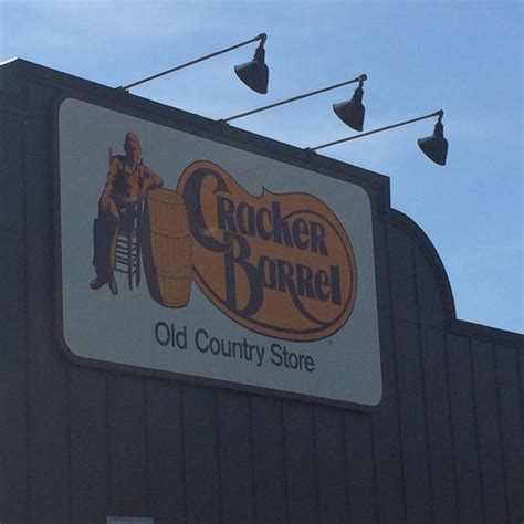 Cracker Barrel Old Country Store Tips