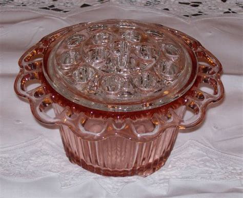 Beautiful Dainty Pink Depression Glass Serving Collection In Excellent