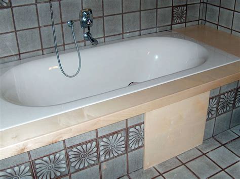 Das verkleiden von fliesen steht dem abschlagen gegenüber. Möbel | Badmöbel | Badewanne | Schreinerei Höfle - Ihr ...
