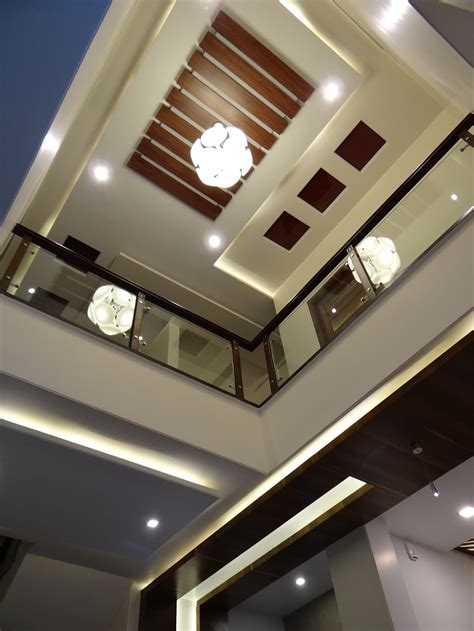 Double Height Lobby Ceiling Homify Ceiling Design Down Ceiling