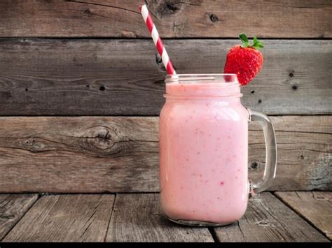 Kids Yogurt Milk With Strawberry Flavor 200ml Aseptic Fruit Juice