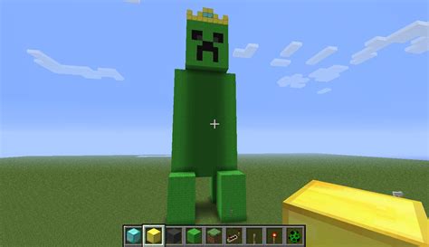 Giant Explosive Creeper King Minecraft Map