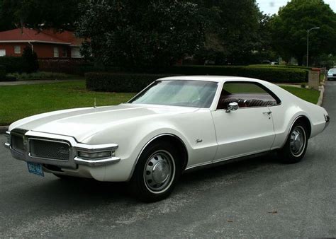 This 1968 Oldsmobile Toronado Is All Kinds Of Front Wheel