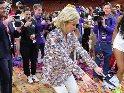 Would Be So Fun If It Weren T For The Homophobia Kim Mulkey Controversy Explored As Outfits