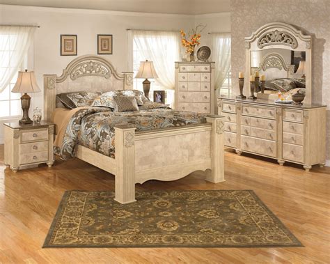 Shop for bedroom sets in bedroom furniture. Saveaha Queen 6 piece set by Ashley Signature Design ...
