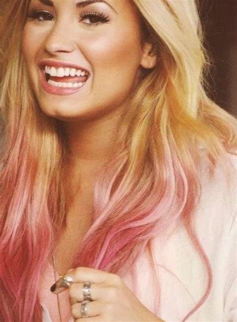 Demi Lovato Con Ombre Hair Rosa Pastel Peinados Bellos Estilos De