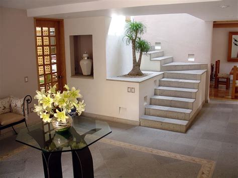 Escaleras de piedra para interiores. Pisos de cantera | Piso de piedras, Diseño de interiores ...