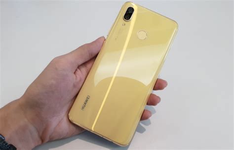 Get huawei nova 3 user muanuals, software downloads, faqs, systern update, warranty period query, out of warranty repair prices and other services. Hands on pictures of the Huawei Nova 3 Primrose Gold ...