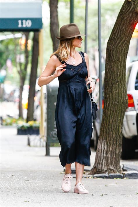 Jennifer Aniston Casual Style Out In New York City 6272016 • Celebmafia