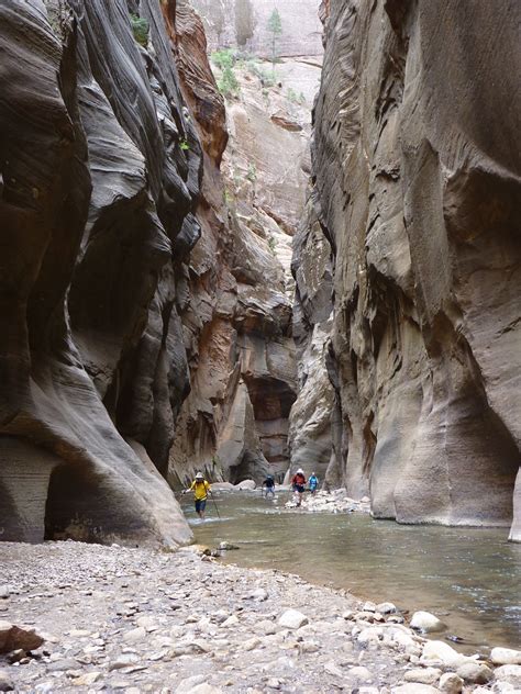 The Narrows Hikers Navigate Water And Rocks In The Narrows Flickr