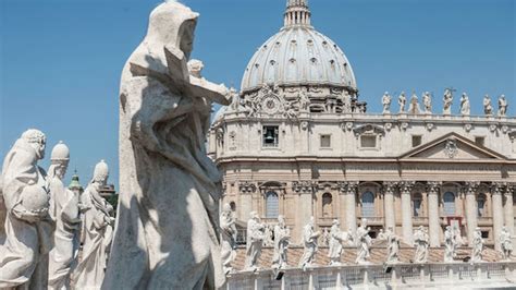 You will come to know the true magnificence that awaits you. 15 Historic Wonders Housed in the Vatican's Secret ...