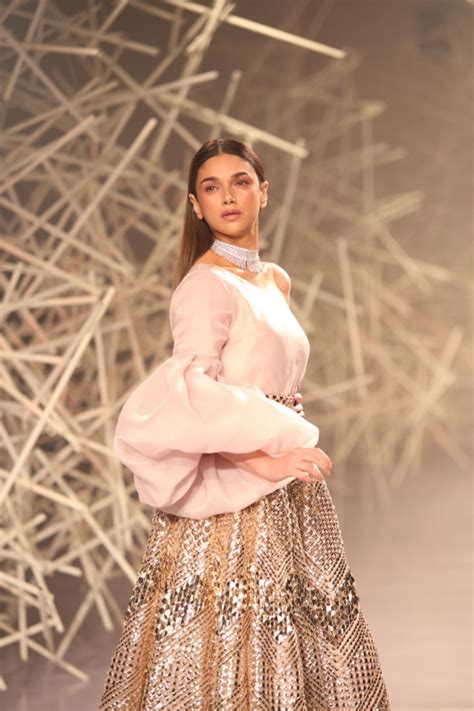 Aditi Rao Hydari Walks The Ramp For Pankaj And Nidhi At India Couture