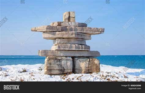 Giant Inukshuk Stands Image And Photo Free Trial Bigstock