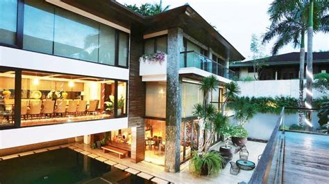 Exquisite Luxury Home In The Prestigious In Makati Metro Manila
