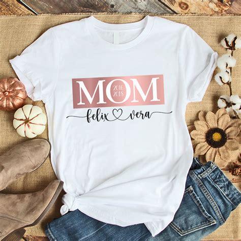Personalisiertes Damen T Shirt Mom Aus 100 Baumwolle Herzpost Mom Shirts Personalized T